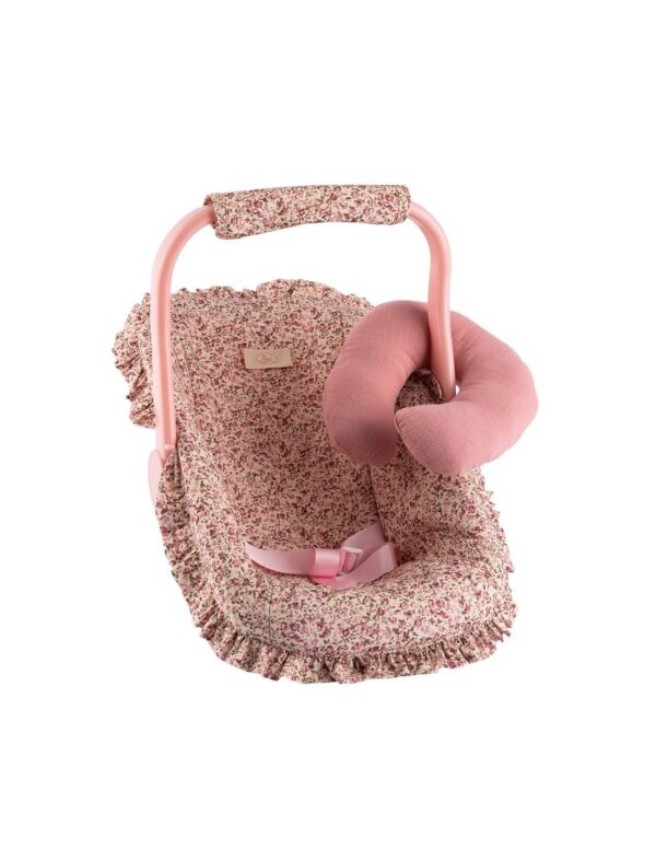 maxi cosi with martina neck cushion