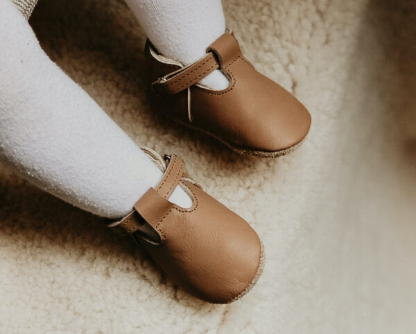 elia baby shoes praline leather