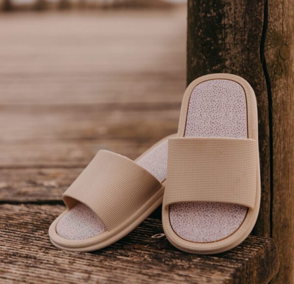 kids slipper taupe