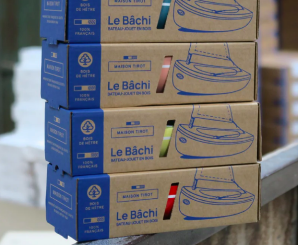 wooden boat toy le bachi glossy varnish