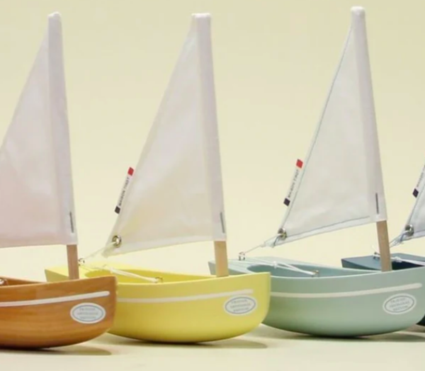 wooden boat toy le bachi glossy varnish