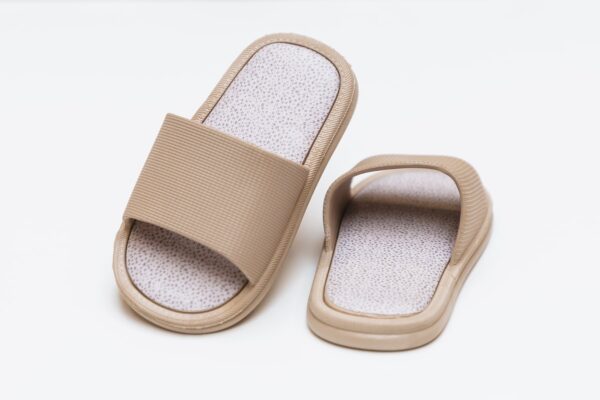 kids slipper taupe