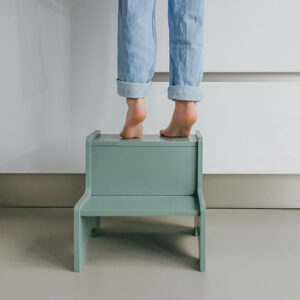 nofred step up stool olive green